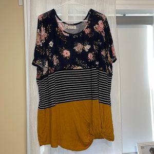 Plus Size Top / T-Shirt